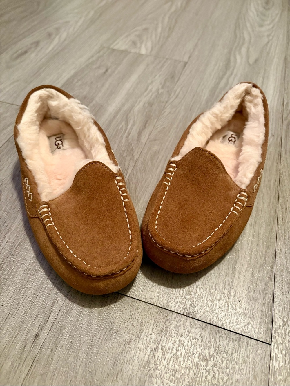 UGG Women's Chestnut Brown Suede Slip-On Ashley Slippers